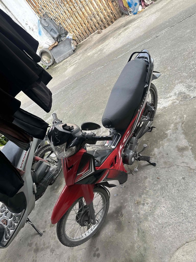 Xe máy màu Đỏ đen. Mua bán Xe máy tại Thành phố Thủ Đức Tp Hồ Chí Minh được đăng bởi Phương hình 2