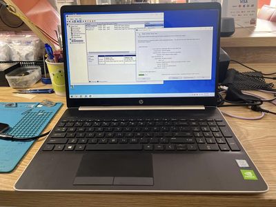 Laptop HP 15s-du00400 mẻ góc nhỏ, card rời.