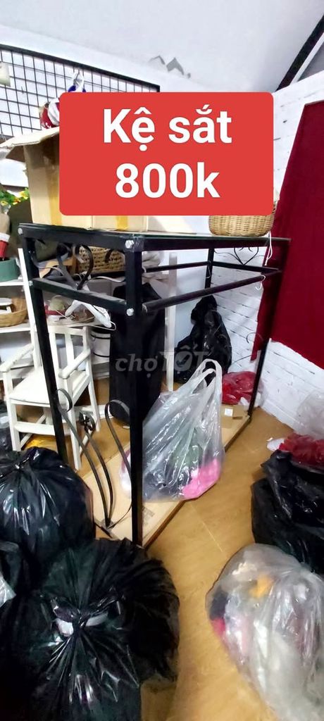 Kệ Sắt Đen. Mua bán Tủ, kệ gia đình tại Quận 5 Tp Hồ Chí Minh được đăng bởi Hội Đồ Điện Tử hình 1