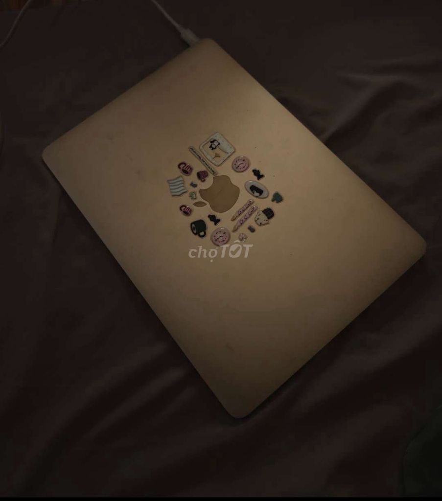 Apple MacBook Retina 2017 còn hộp . Mua bán Laptop tại Quận Bình Tân Tp Hồ Chí Minh được đăng bởi Nguyễn Minh Tâm hình 1