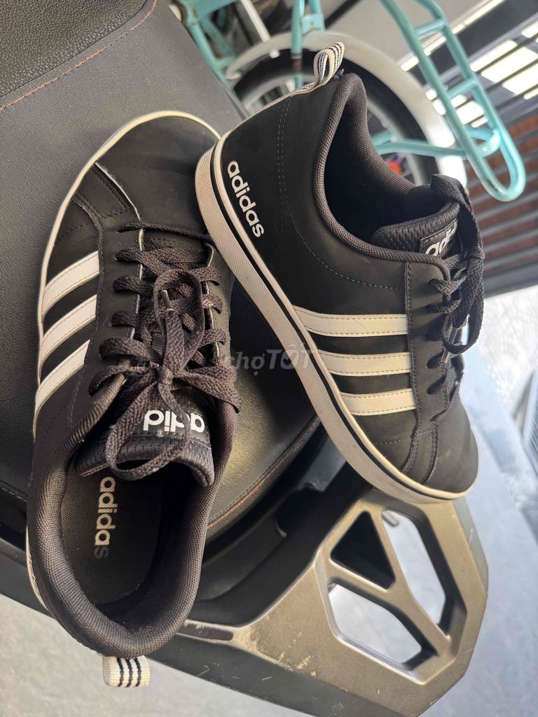 Giày thể thao Adidas Nam Đen 44 FR. Mua bán Giày dép tại Quận Ngũ Hành Sơn Đà Nẵng được đăng bởi Minh Hoàng hình 1