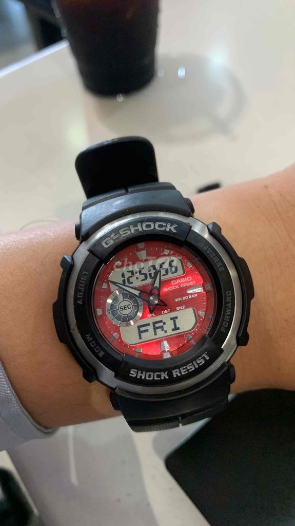 Casio G-300 Đỏ, Bạc, Đen. Mua bán Đồng hồ tại Thành phố Thủ Dầu Một Bình Dương được đăng bởi Hồ hình 1