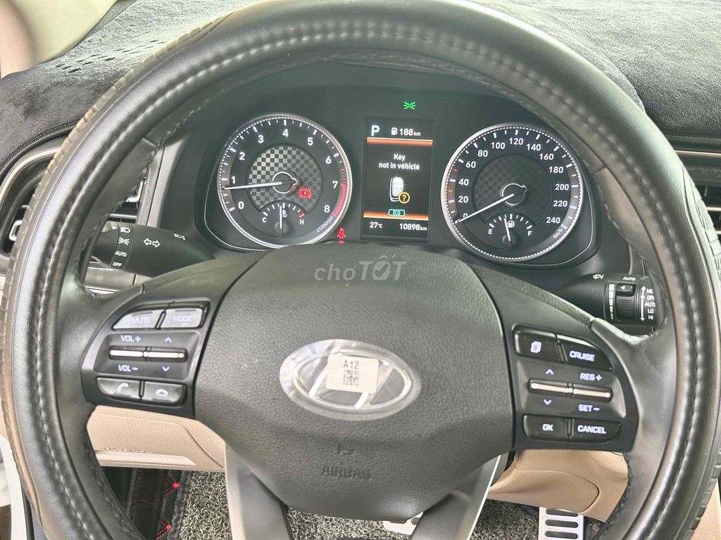Elantra 2022 2.0 AT - 10000Km Siêu Mới. Mua bán Ô tô tại Huyện Bắc Tân Uyên Bình Dương được đăng bởi Ô Tô Quân Bồ Bình Dương hình 9