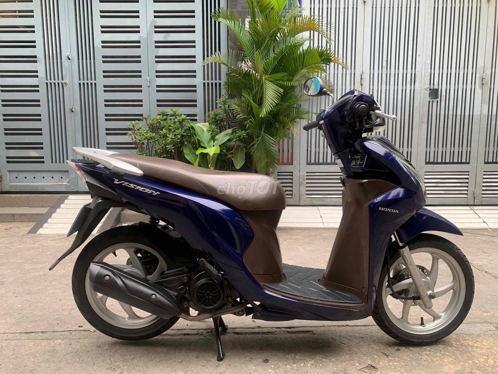 Honda Vision Fi 2015 синий, оригинал 100%, пробег 29000 км, номер Хошимина