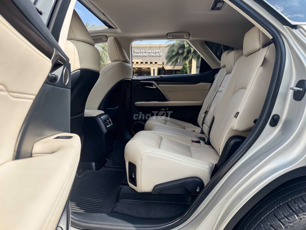 Lexus RX 2021 RX350L - 6v km. Mua bán Ô tô tại Quận Long Biên Hà Nội được đăng bởi Đỗ Nhật Tiến  hình 12