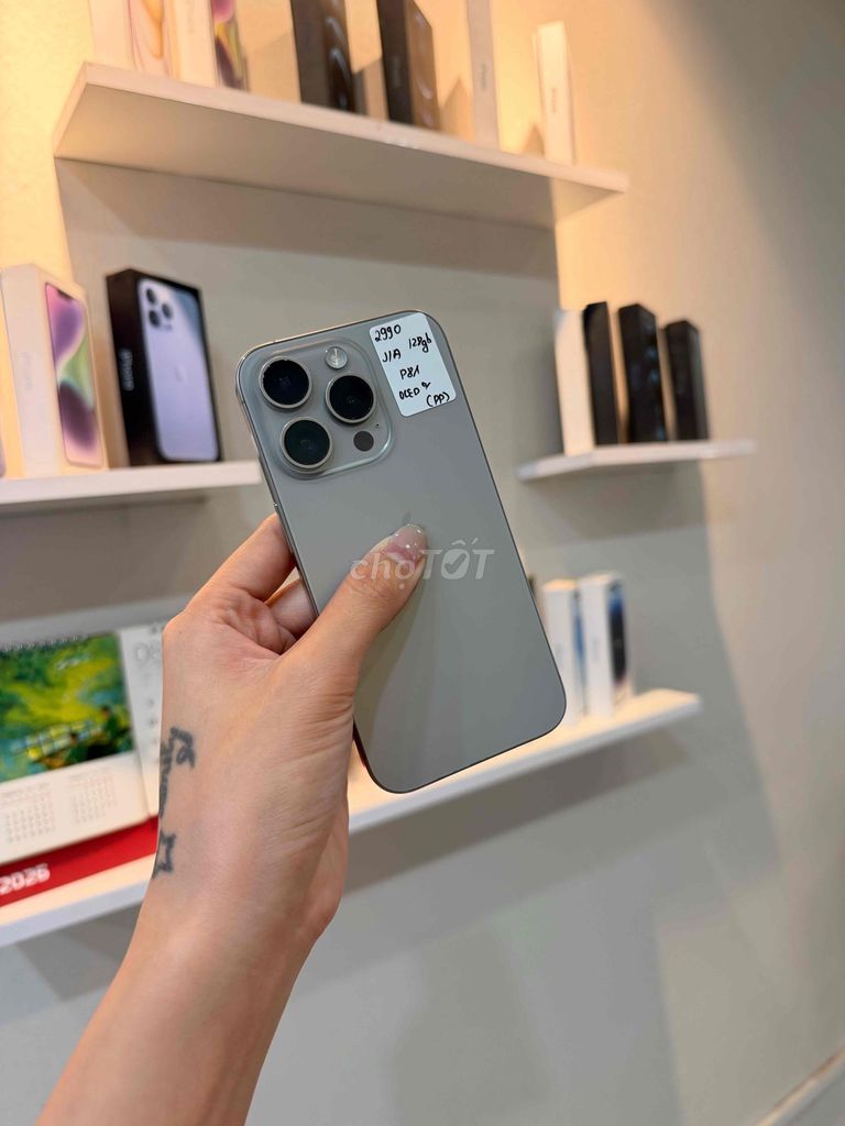 15 Pro 128Gb Quốc Tế Khay Sim Oled Không Báo. Mua bán Điện thoại tại Quận Thanh Xuân Hà Nội được đăng bởi T Mobile  hình 1
