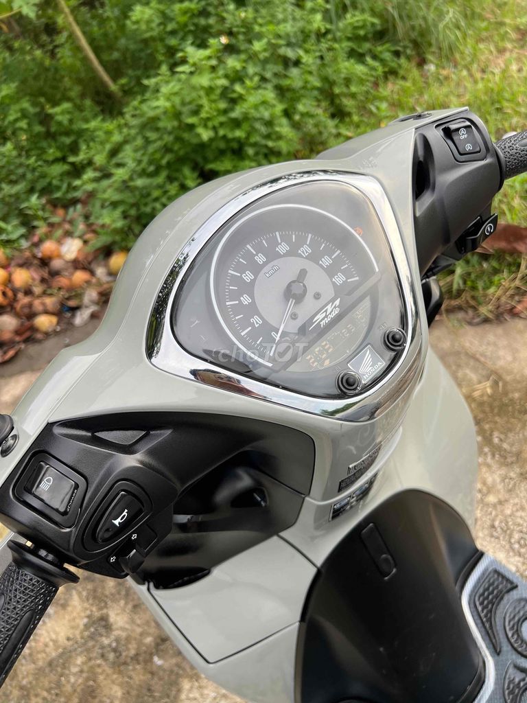 sh mod 2022 xám xi măng bản đặc biệt lướt 12 ngàn. Mua bán Xe máy tại Thị xã Bến Cát Bình Dương được đăng bởi xe máy tý nị 393 hình 2