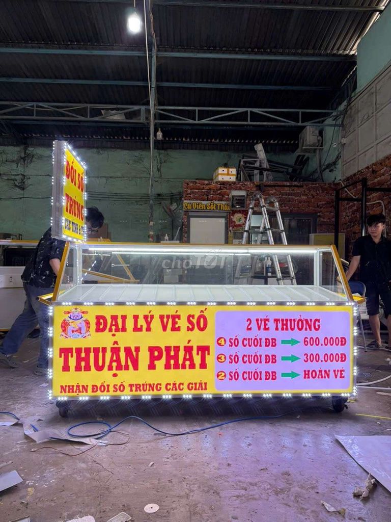 Tủ vé số hộp đèn mica. Mua bán Đồ chuyên dụng, Giống nuôi trồng tại Quận 12 Tp Hồ Chí Minh được đăng bởi Tủ vé số hình 1