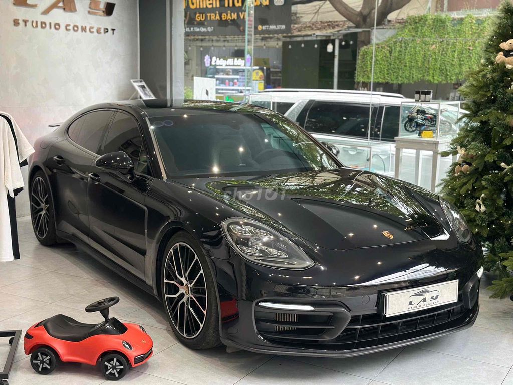 Porsche Panamera 2022 - 56000 km