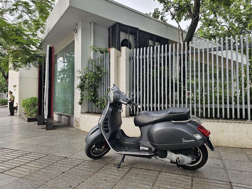 GTS 125 3vie 2014 gin. Mua bán Xe máy tại Quận Ba Đình Hà Nội được đăng bởi Bách hình 2