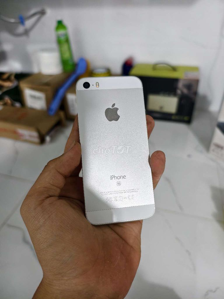 Apple iPhone 5se. Mua bán Điện thoại tại Thành phố Buôn Ma Thuột Đắk Lắk được đăng bởi Dũng Nguyễn hình 1