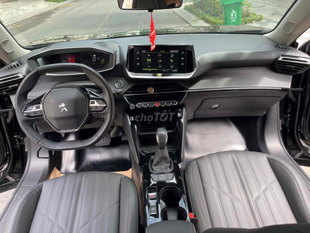 PEUGEOT 2008 GT LINE 2022 MÀU ĐEN 1 CHỦ CỰC MỚI. Mua bán Ô tô tại Thành phố Thủ Đức Tp Hồ Chí Minh được đăng bởi Nguyên Ô Tô Thủ Đức hình 8