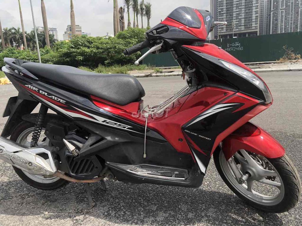 honda air blade 125cc màu đỏ đen  đẹp leng keng. Mua bán Xe máy tại Quận Nam Từ Liêm Hà Nội được đăng bởi a ý hình 6