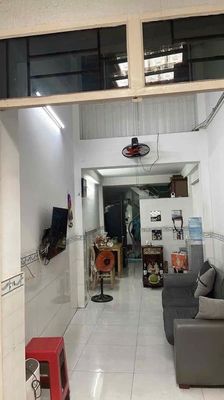 Rent · 3 bd · 31 м² · Quận 10, ул. Cách Mạng Tháng 8