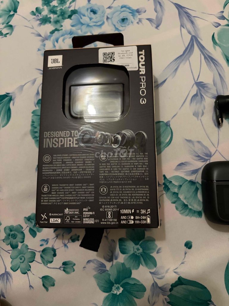 Tai nghe JBL TOUR PRO 3 Đen. Mua bán Tivi, Âm thanh tại Quận Hà Đông Hà Nội được đăng bởi Bùi Tùng hình 1