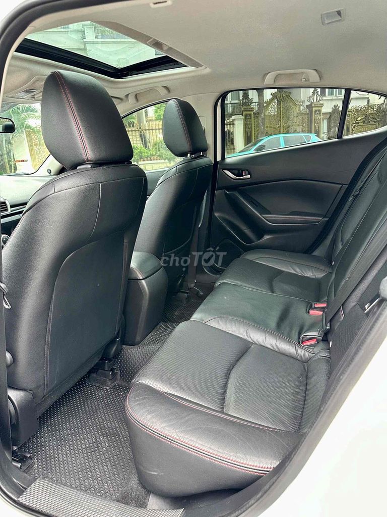Mazda 3 2015, 1.5 AT Sedan - 9 km. Mua bán Ô tô tại Quận Nam Từ Liêm Hà Nội được đăng bởi nguyễn trần Nam hình 7