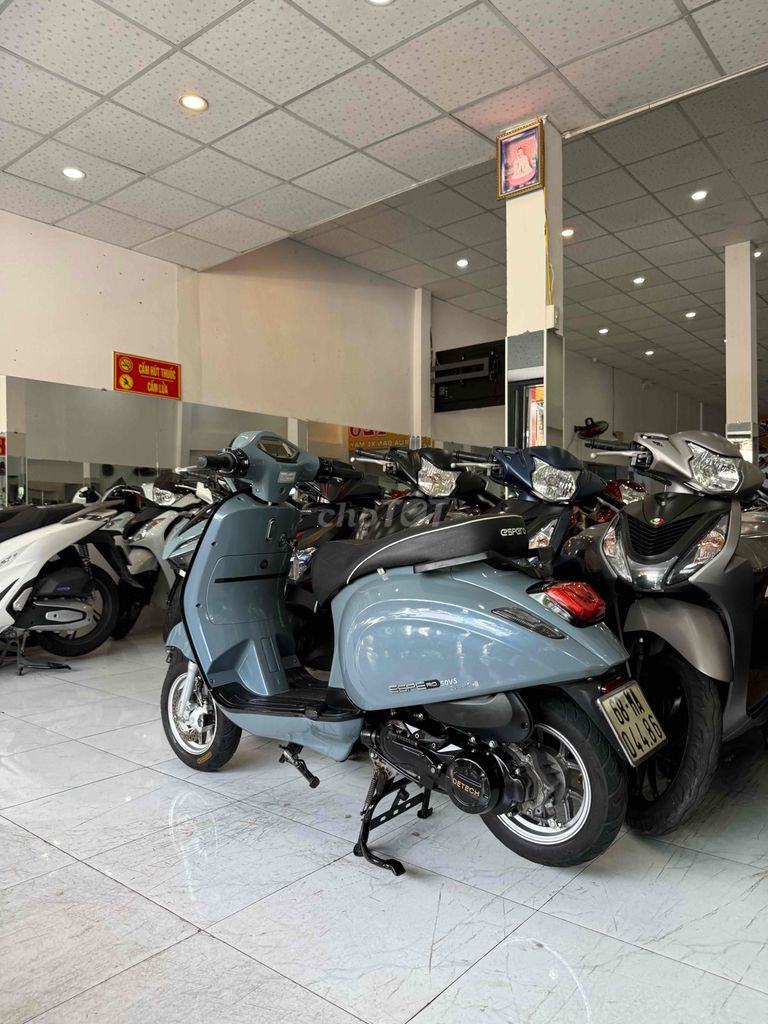 VESPA 50cc - 2024. Odo 3 Ngàn Km. BS 68. Mua bán Xe máy tại Thành phố Rạch Giá Kiên Giang được đăng bởi XE MÁY CŨ TÂN 128 hình 15