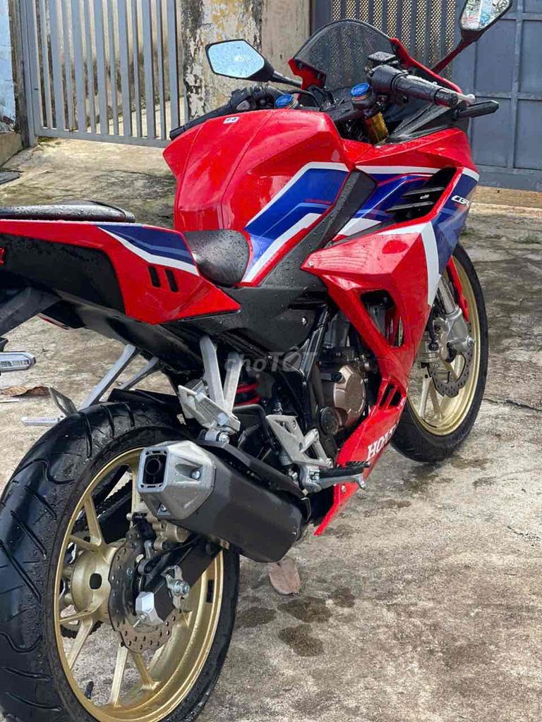 Honda Cbr 150r abs. Mua bán Xe máy tại Thành phố Pleiku Gia Lai được đăng bởi Linh hình 6