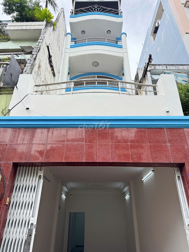 Nhà nguyên căn 5PN gần chợ Nguyễn Tri Phương (Nguyễn Lâm Q10 cũ)