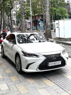 Lexus ES250 2021 - 11000 km. Mua bán Ô tô tại Quận 1 Tp Hồ Chí Minh được đăng bởi Phạm Bảo