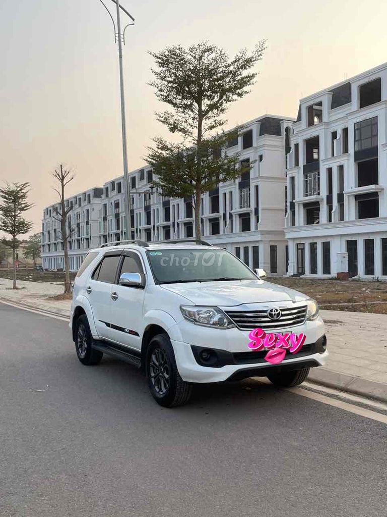 Toyota Fortuner 2014 - 125000 km