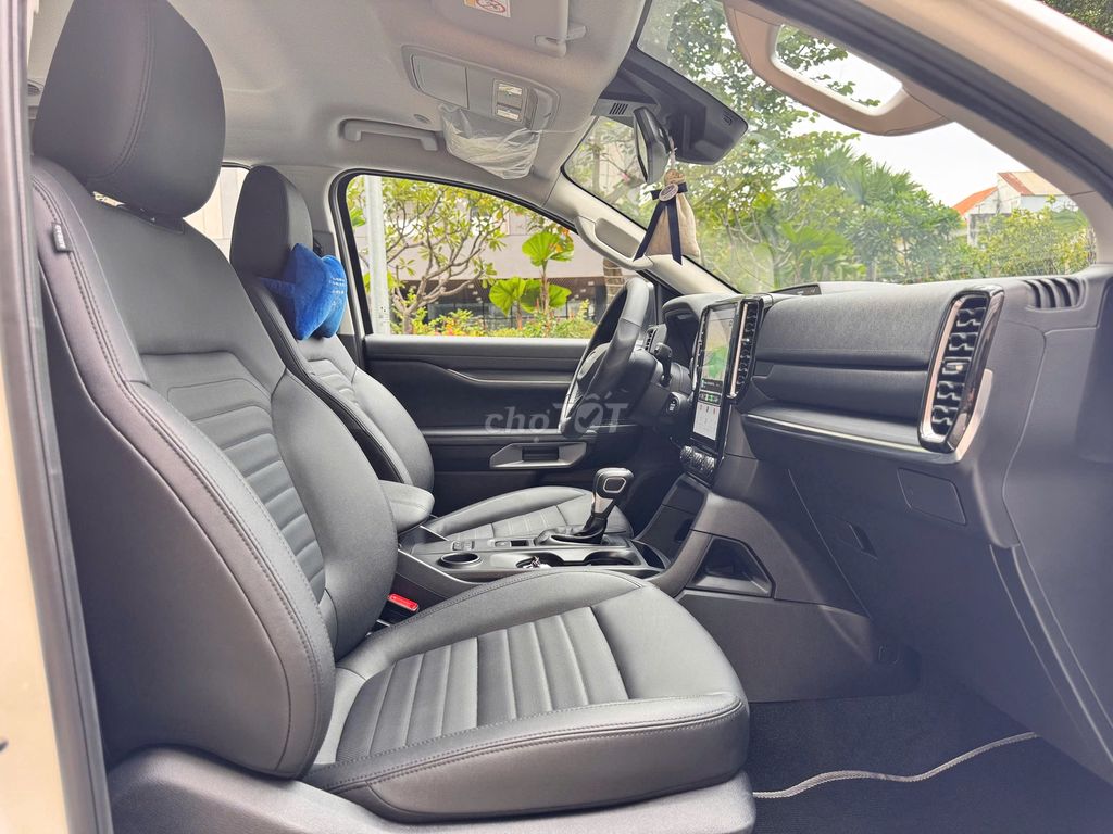 Everest Sport 2025 - Odo 660km - Zin đến 99.9%. Mua bán Ô tô tại Thành phố Thuận An Bình Dương được đăng bởi Phổ Quang Ford Assured hình 15