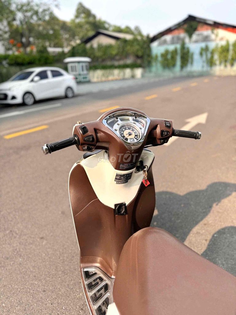 Shmode2016 khoá lớn bstp 9c, xe đẹp máy zin, góp. Mua bán Xe máy tại Quận 8 Tp Hồ Chí Minh được đăng bởi Võ Thanh Nhựt hình 3