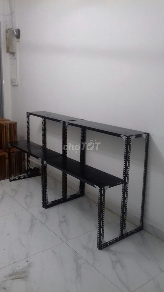 Kệ bậc thang kim loại Đen. Mua bán Tủ, kệ gia đình tại Quận 10 Tp Hồ Chí Minh được đăng bởi DUYÊN KỆ SẮT GIÁ RẺ hình 1