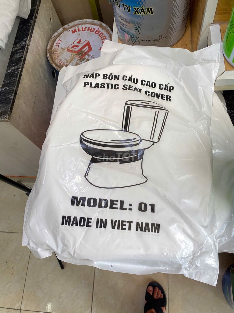 Nắp bồn cầu nhựa trắng thay thế các loại bồn. Mua bán Thiết bị vệ sinh, nhà tắm tại Thành phố Mỹ Tho Tiền Giang được đăng bởi Huy Trần hình 1