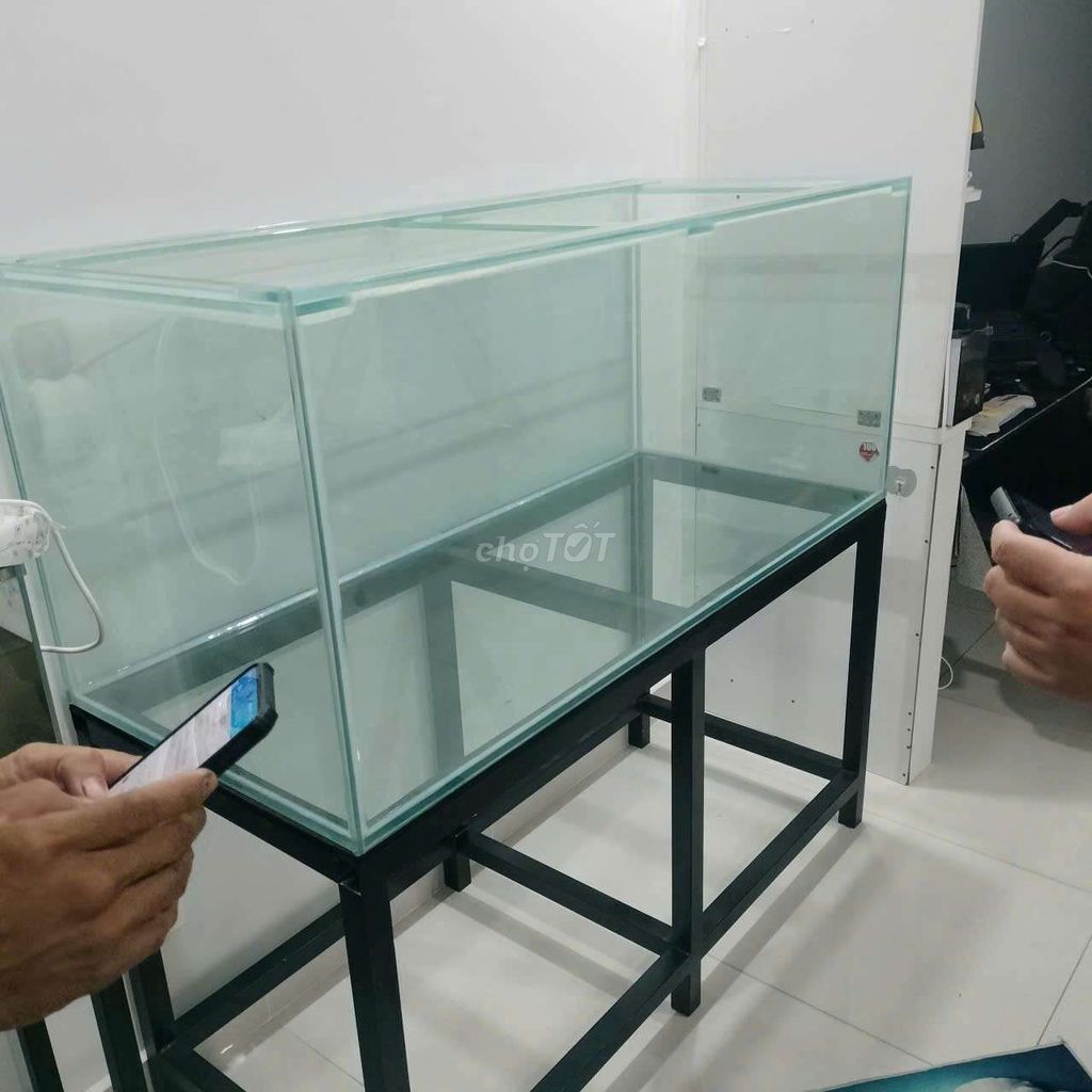 Làm Hồ cá kính thường,C.Lực. Theo yêu cầu. Mua bán Phụ kiện, Thức ăn, Dịch vụ tại Quận Tân Phú Tp Hồ Chí Minh được đăng bởi Phạm trần nhựt hình 1