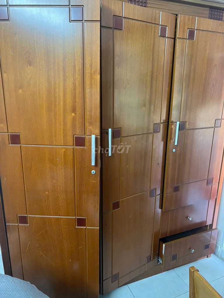 Tủ quần áo Gỗ Nâu 3 cánh đã sử dụng. Mua bán Tủ, kệ gia đình tại Quận Phú Nhuận Tp Hồ Chí Minh được đăng bởi Nguyễn Văn Thế Anh hình 1