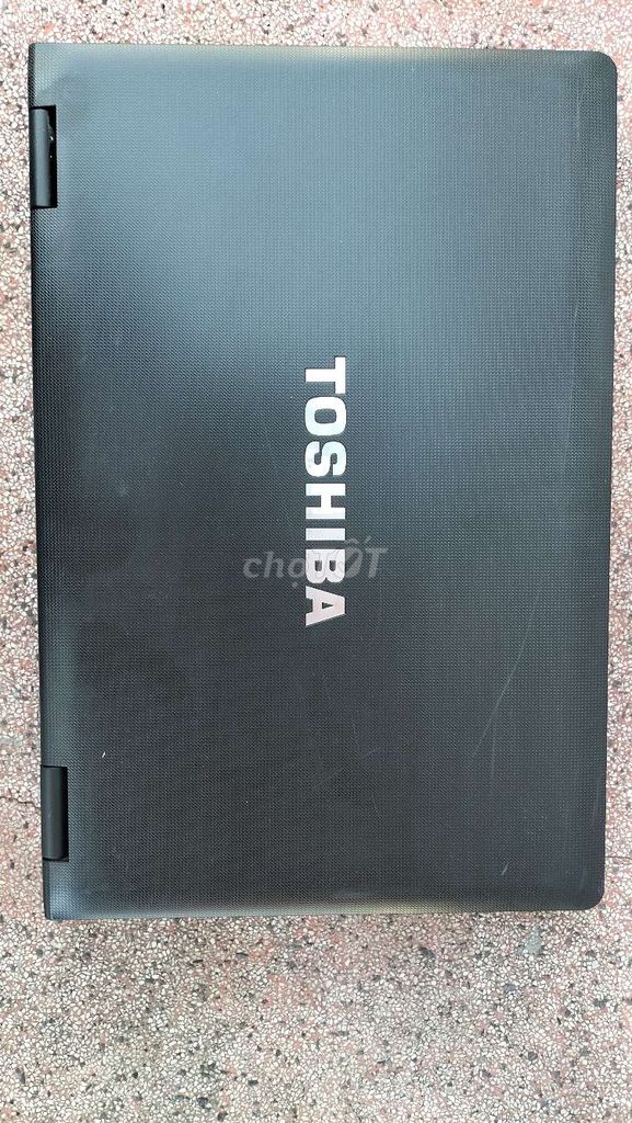 Một cặp toshiba