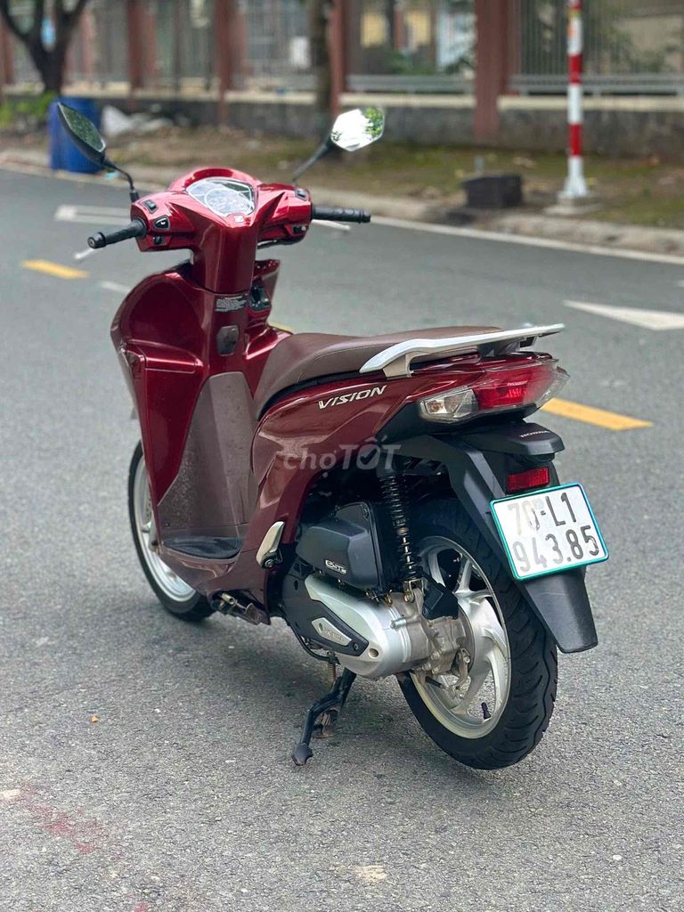 HONDA VISION 110 zin nguyên con – Odo 9.000 km. Mua bán Xe máy tại Thị xã Tân Uyên Bình Dương được đăng bởi Hồ Hoàng Cảnh   hình 3
