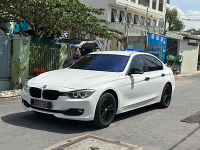 BMW 3 Series 2013 320i - 86000 km