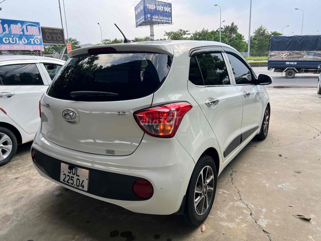 Hyundai Grand i10 2017 Автомат Белый Импортный