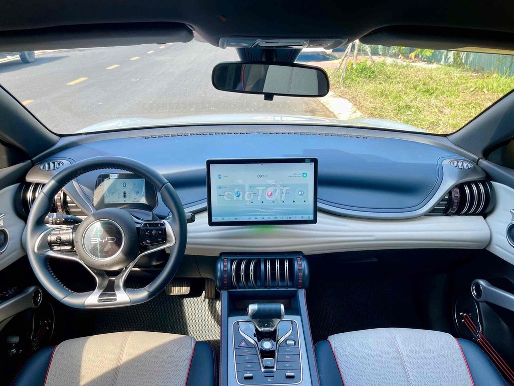 BYD Atto 3 2024 Bạc. Mua bán Ô tô tại Quận 8 Tp Hồ Chí Minh được đăng bởi nguyễn thúc khoa hình 11