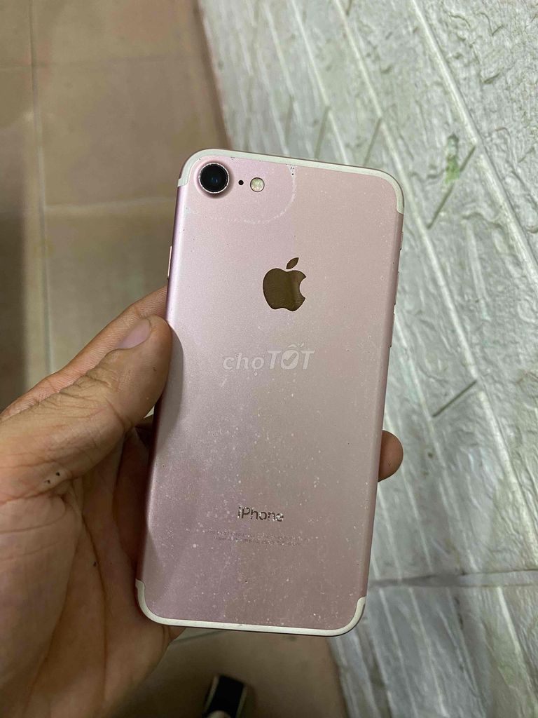 Apple iPhone 7 32GB Vàng hồng. Mua bán Điện thoại tại Quận Liên Chiểu Đà Nẵng được đăng bởi Mai chi hình 1