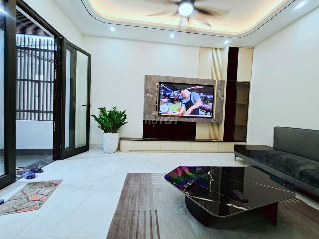Nhà lô góc 60m² thang máy Hoàng Minh Đạo - Gia Thụy 11.x tỷ - ảnh 3