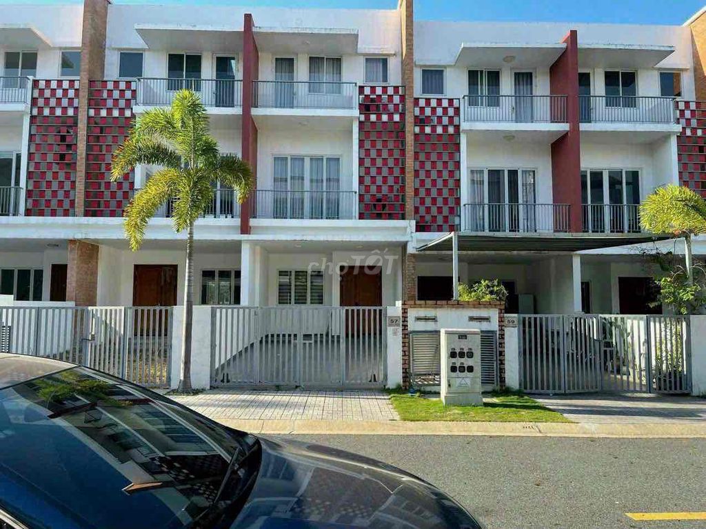 Nhà 3 tầng khu SUNCASA VSIP 2 - Hoà Phú , TP Mới Bình Dương