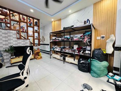 Townhouse 55 m² · 2 bed · Đường Quang Trung