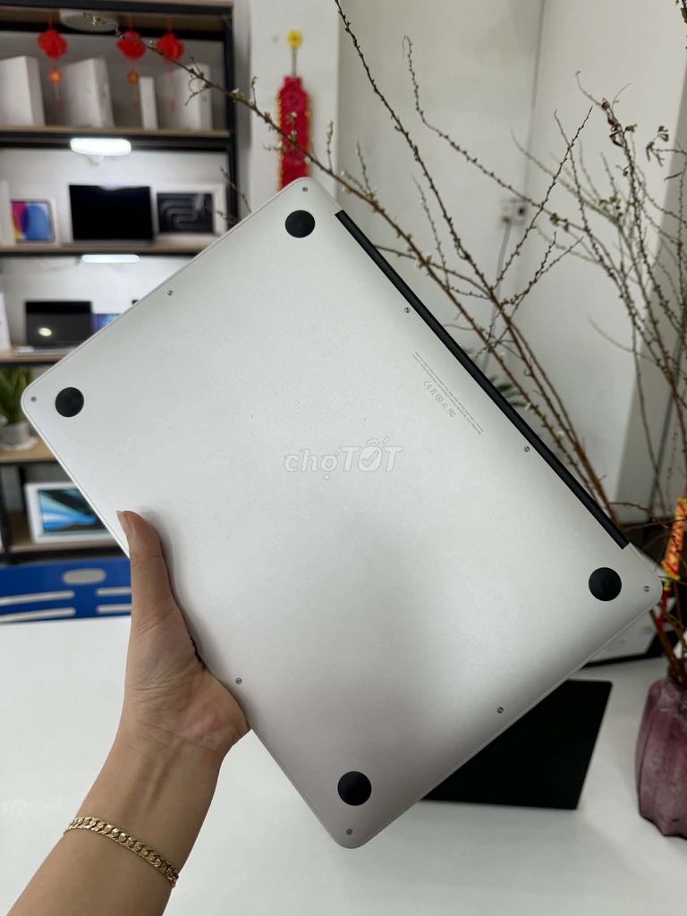Macbook Air 2017 GIÁ Sale RẺ máy đẹp không cấn móp. Mua bán Laptop tại Thành phố Huế Thừa Thiên Huế được đăng bởi T T Center hình 1