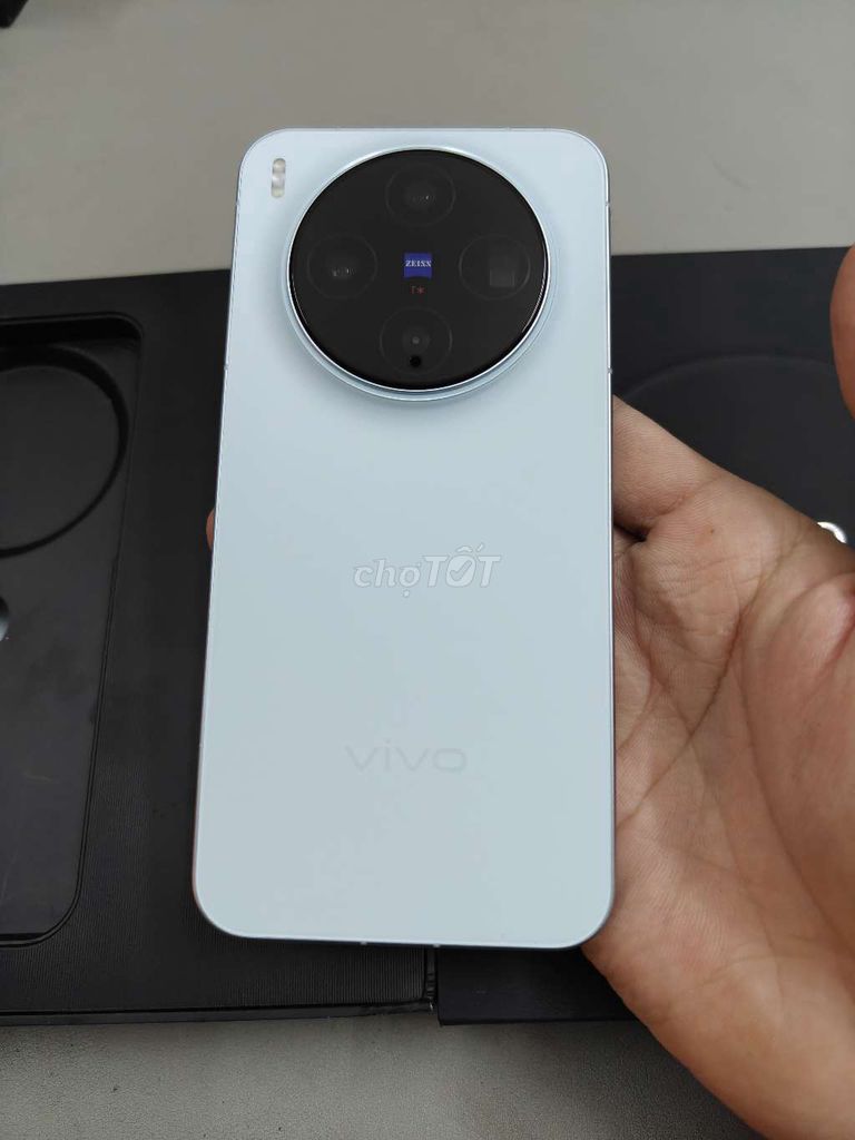 Vivo X300 16/256GB  có GL. Mua bán Điện thoại tại Thành phố Thủ Đức Tp Hồ Chí Minh được đăng bởi AVG Mobile hình 1