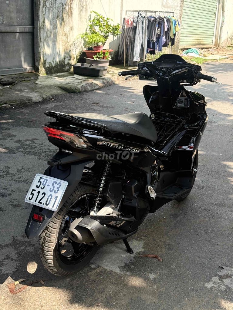 Воздушный клинок Honda 125 куб. см 2022, серебро