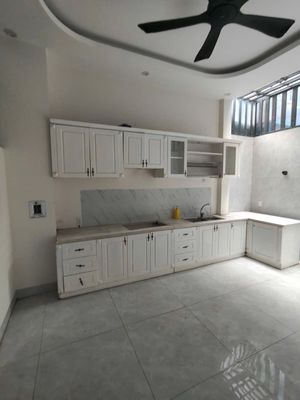 CHO THUÊ NHÀ MẶT TIỀN ĐƯỜNG TÂY SƠN ĐƯỜNG TRƯỚC NHÀ 14 M CÓ VỈA HÈ