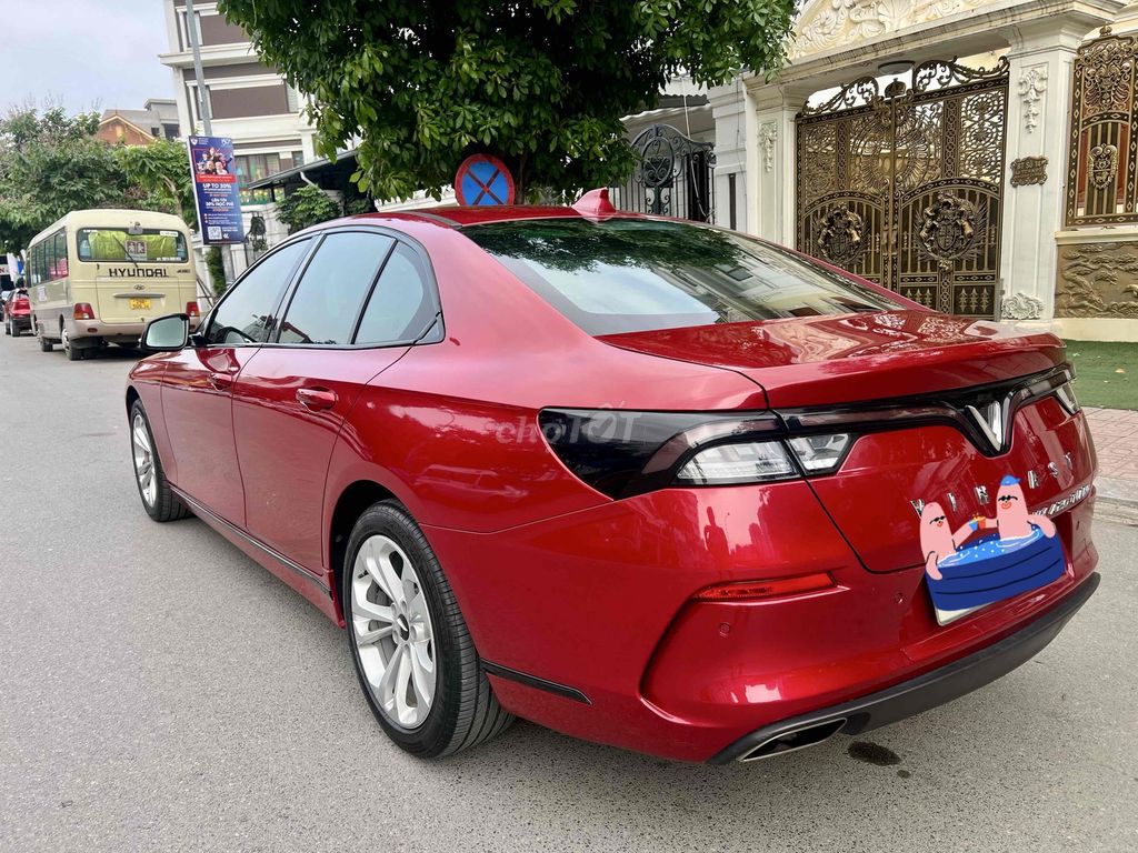 Vinfast Lux A 2021 photo 3