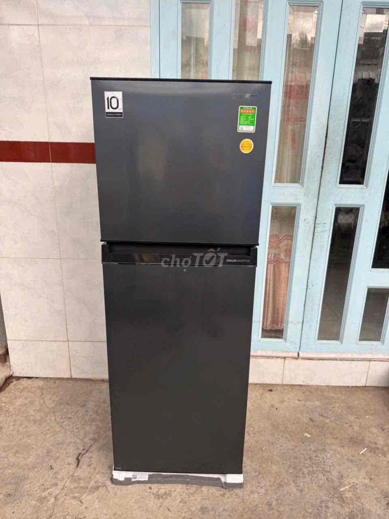 Tủ lạnh Toshiba Inverter 233 lít. Mua bán Tủ lạnh tại Quận Ninh Kiều Cần Thơ được đăng bởi Quỳnh  hình 1