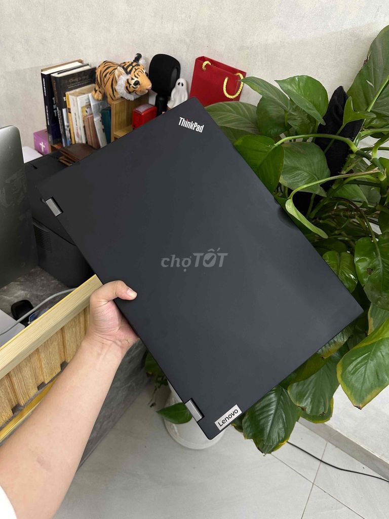 Tiêu đề: Lenovo ThinkPad P17 Gen 1 — i7-10750H / 1