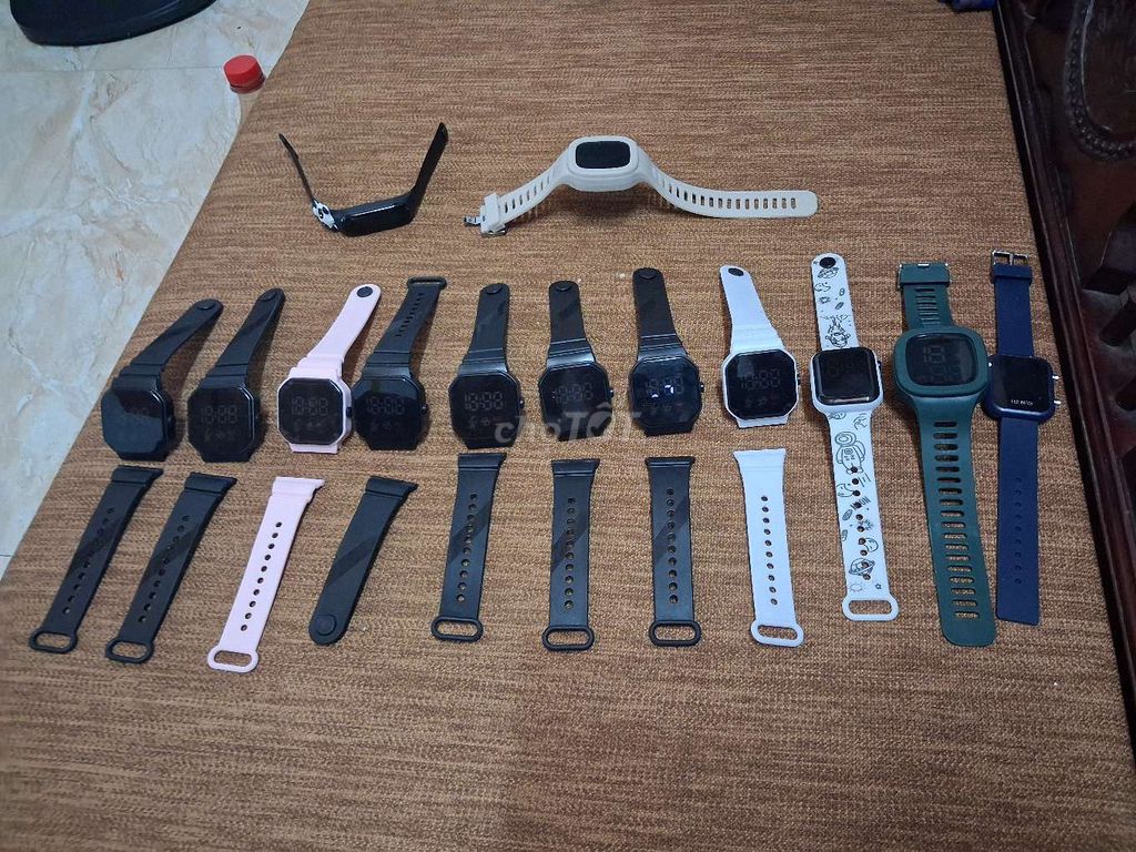 Đồng hồ đeo tay Silicone. Mua bán Đồng hồ tại Huyện Thanh Miện Hải Dương được đăng bởi Nguyễn Hữu Minh hình 1