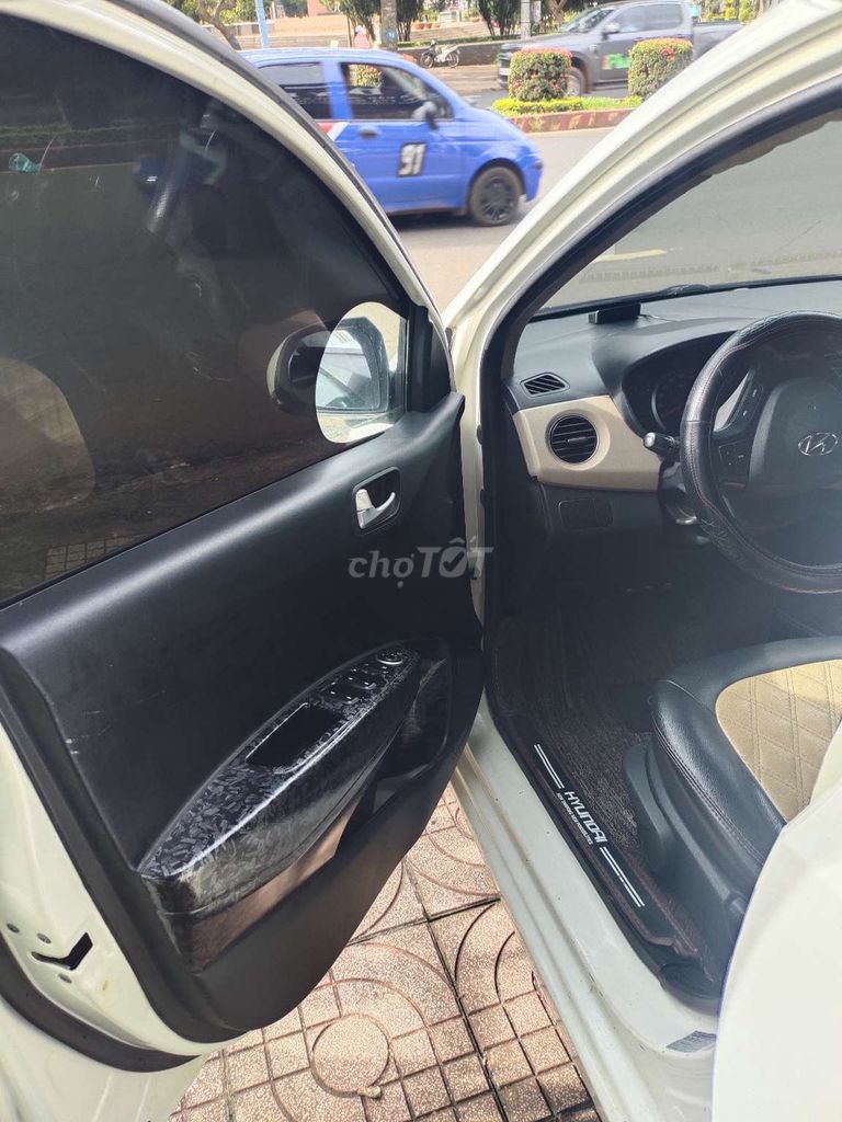 2017 - 82000 km xe gia đình. Mua bán Ô tô tại Thành phố Buôn Ma Thuột Đắk Lắk được đăng bởi Trần văn hùng  hình 7