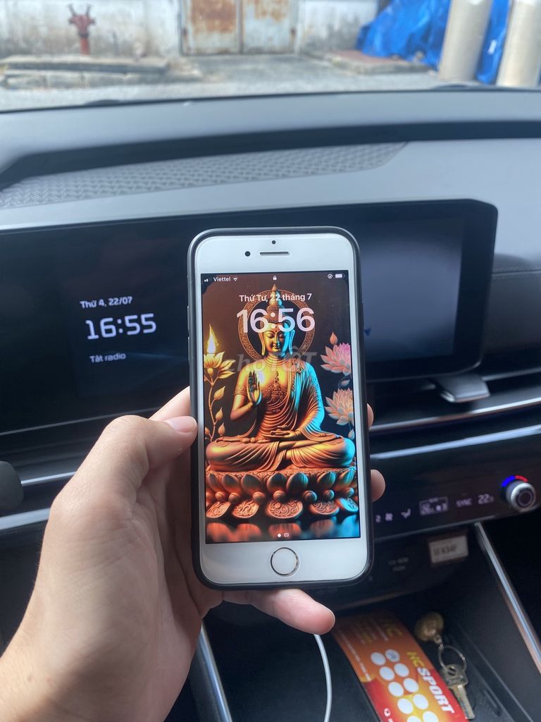 Apple iPhone 8 8GB Trắng. Mua bán Điện thoại tại Quận Tây Hồ Hà Nội được đăng bởi nguyễn hưng hình 1